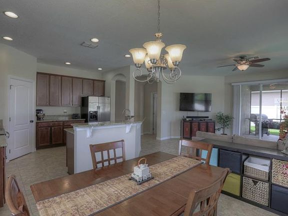 5th image of 1215 Rushgrove Cir