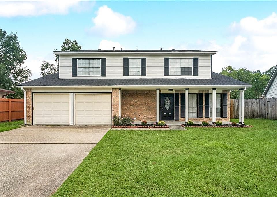 1st image of 515 Portsmouth Dr