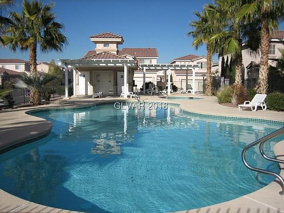 2nd image of 41 Belle Soleil Ave