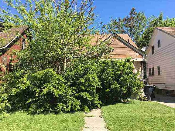 13855 Manning
