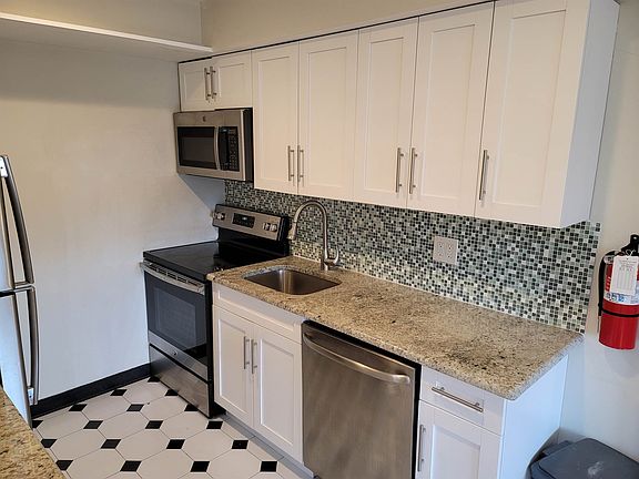 4th image of 6713 Polk St APT 9
