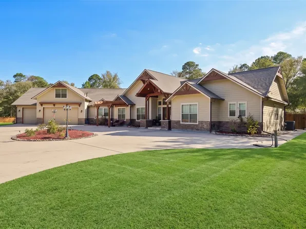 33135 Willow Bend Rd, Waller, TX 77484