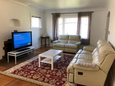 823 NE 57th St, Seattle, WA, 98105
