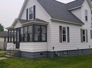 526 Madison Ave, Grand Haven, MI 49417