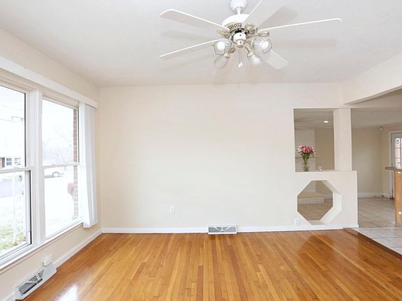 3rd image of 3600 Niles Dr