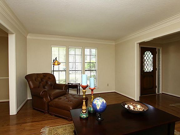 Formal living offers lots of natural light