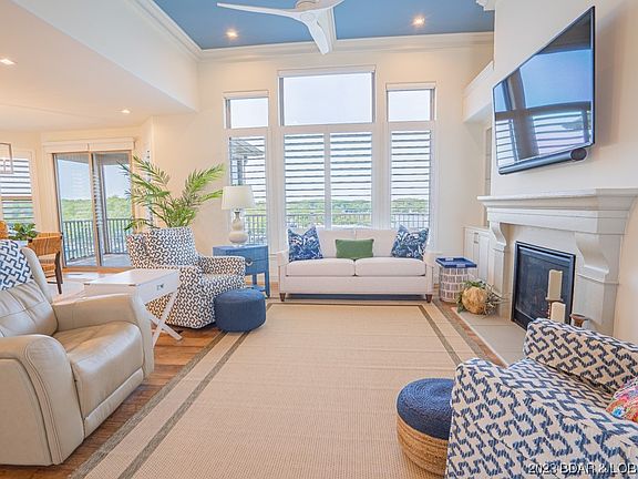 5th image of 160 Bella Terra Ct