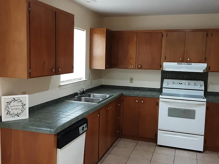 12182 Fernwood Dr W — Photo 12