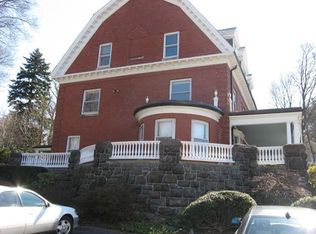 81 Church St APT 2, Newton, MA 02458