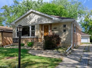 604 Lavergne Ave, Wilmette, IL