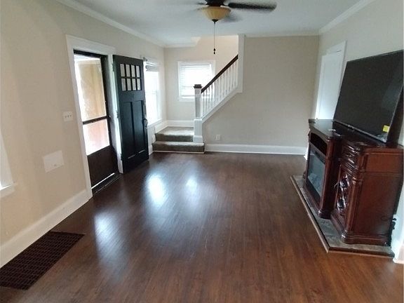4th image of 94 Beechwood Dr