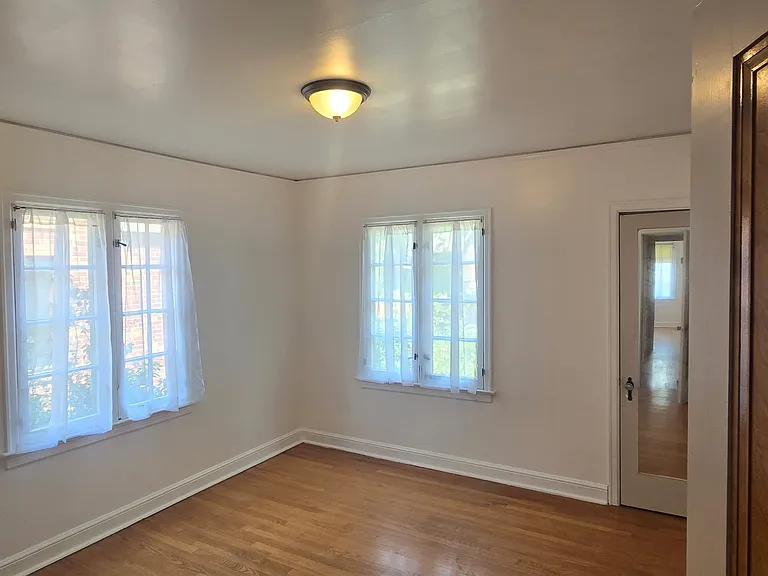 1269 Dexter St — Photo 4