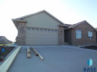 5408 Durham Ave, Sioux Falls, SD 57108