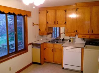 28 Birch Rd, Rocky Hill, CT 06067