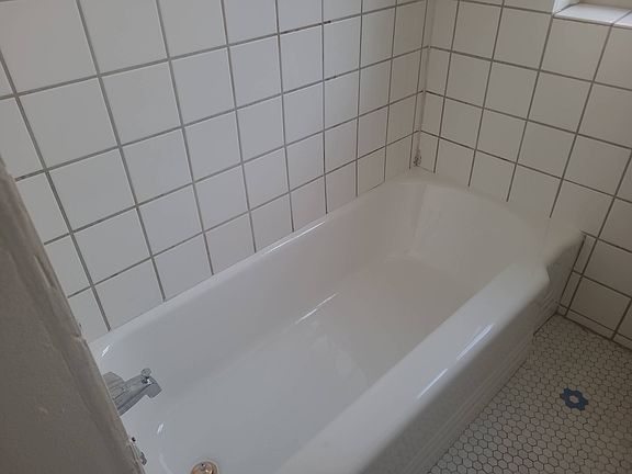 5th image of 1357-67 W Greenleaf Ave #16415479