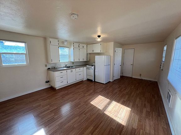 3rd image of 2615 S Heron St #3