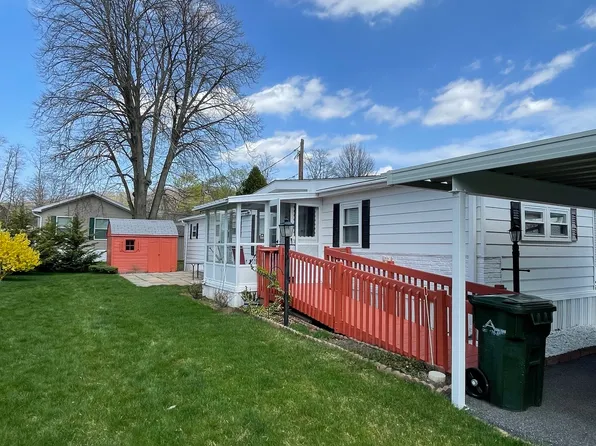 55 Greenlawn Drive, Danbury, CT 06810