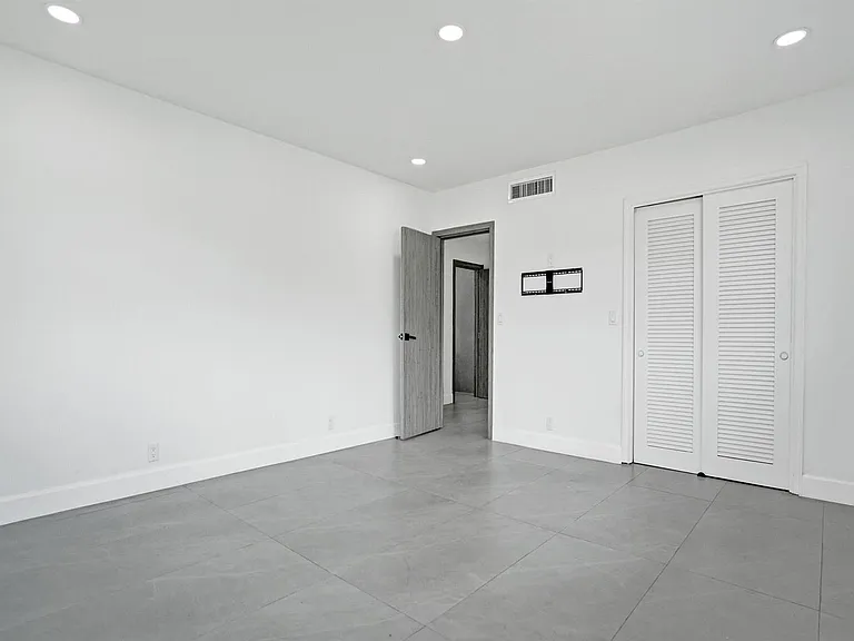 6700 E Tropical Way — Photo 56