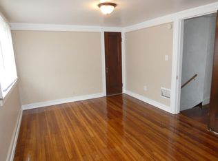 22155 Nevada Ave, Eastpointe, MI 48021