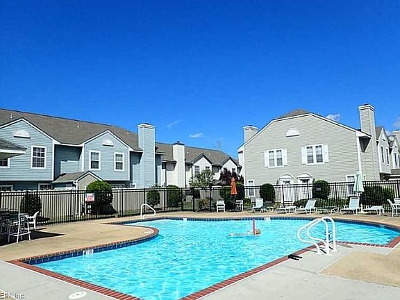 2nd image of 4402 Segovia Ct