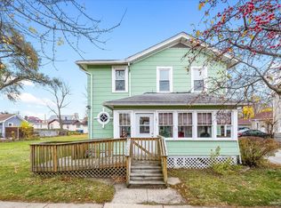 181 N Union St, Aurora, IL 60505