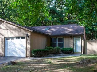 273 Thimbleberry Rd, Malta, NY 12020