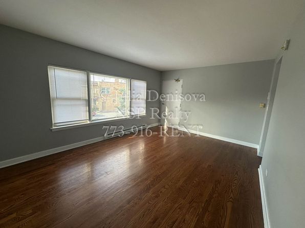 7632 N Milwaukee Ave APT 2b