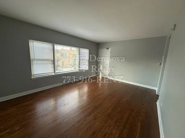 7632 N Milwaukee Ave, Niles, IL