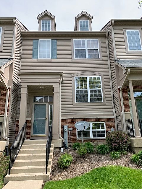 1st image of 82 Thomas Ct