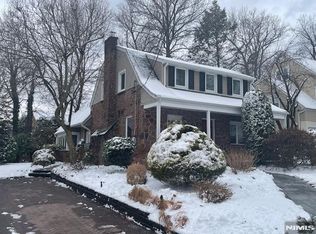 264 Churchill Rd, Teaneck, NJ 07666