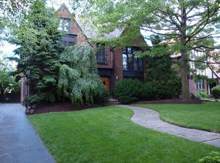 2879 Ludlow Rd, Cleveland, OH 44120