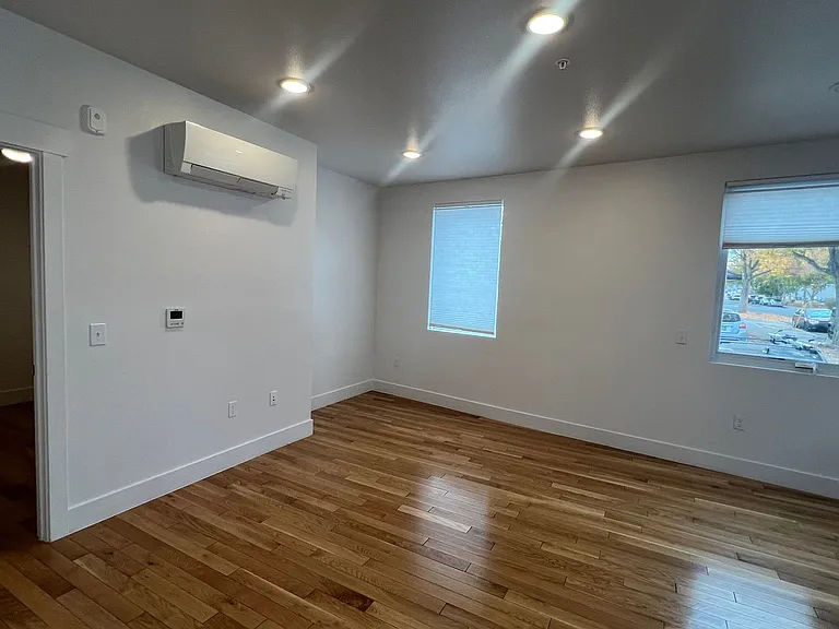 64 Park St — Photo 16