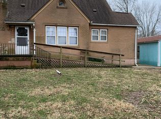301 W Glenwood St, Olney, IL