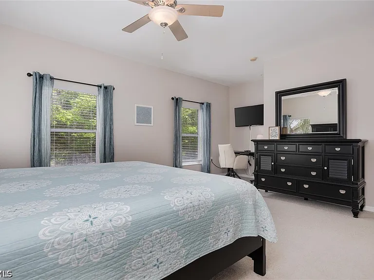 3240 Cottonwood Bnd #201 — Photo 16