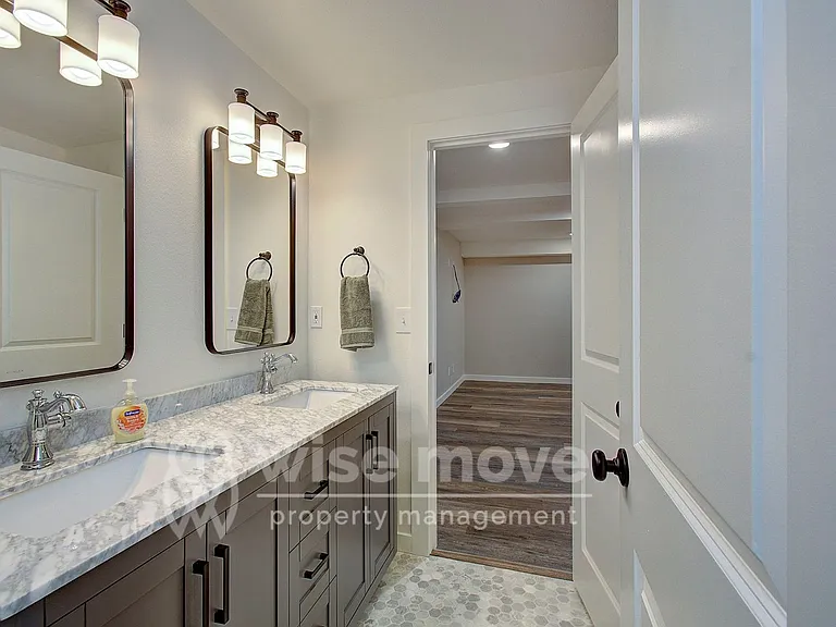 4001 NW 127th St — Photo 38