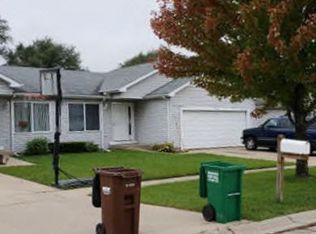 1314 6th St, Harvard, IL 60033