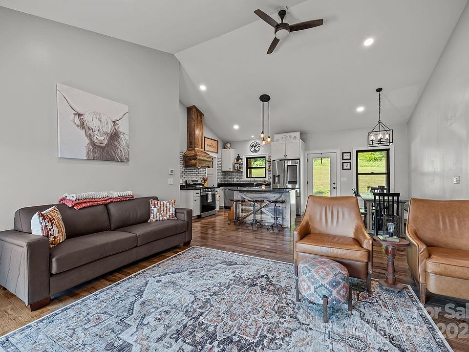 13th image of this home