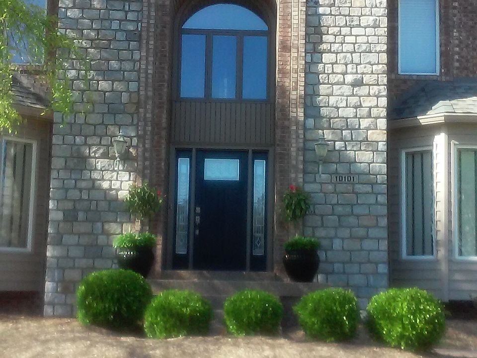 2nd image of 10101 Stone School Rd