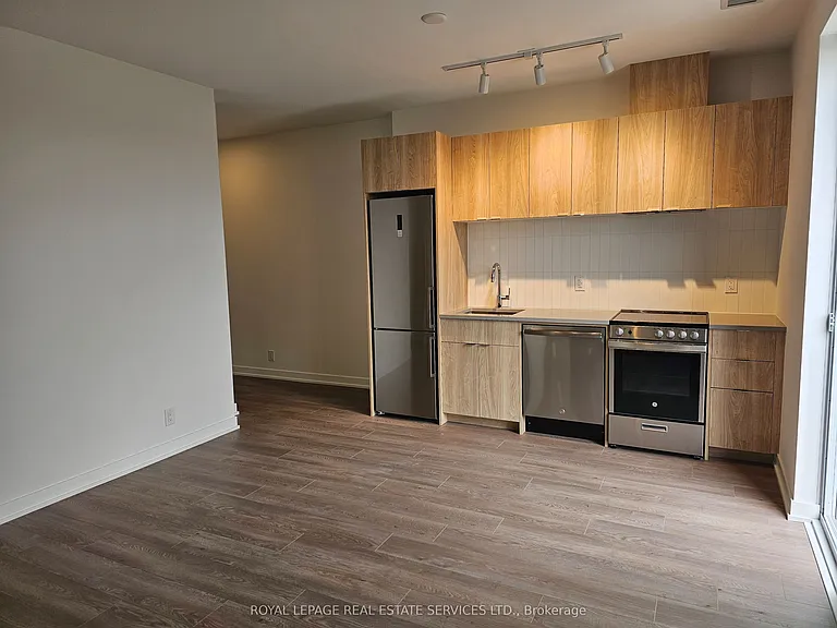 1660 Bloor St W #1214 — Photo 9