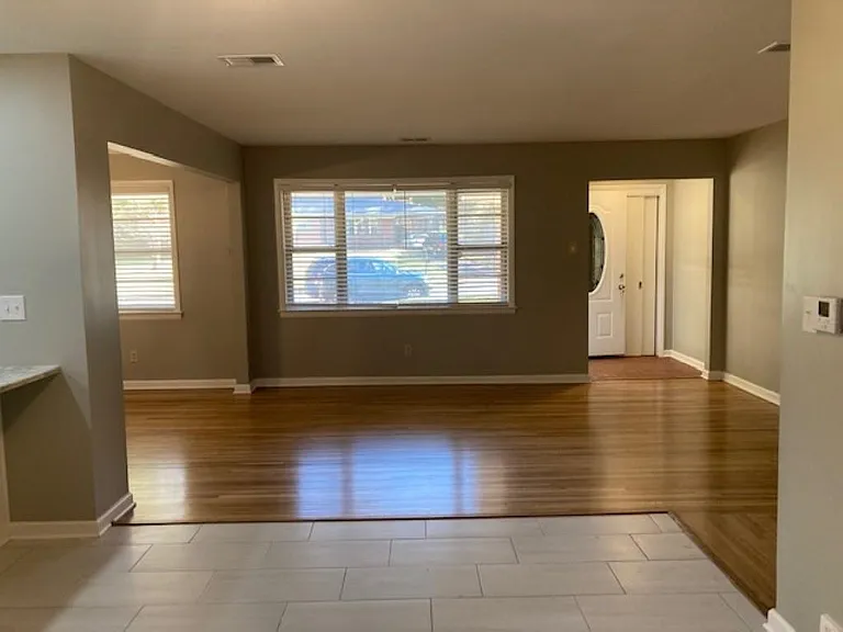 5386 Denwood Ave — Photo 9