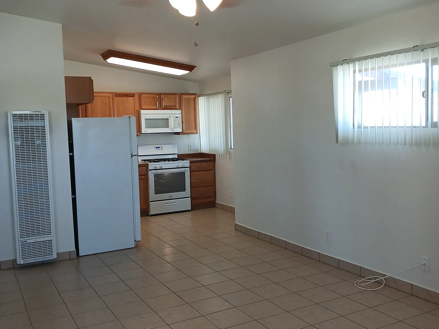 Mesquite Springs Rd, Twentynine Palms — Photo 2
