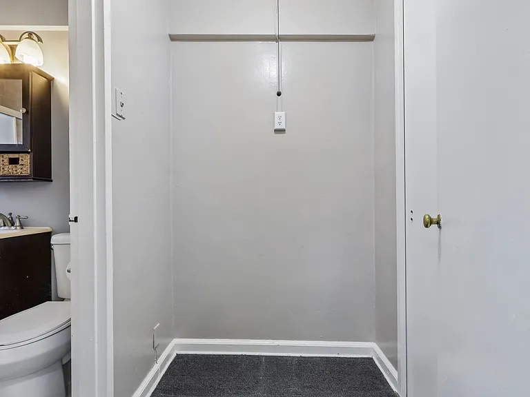 3031 Edwin Ave #4H — Photo 13