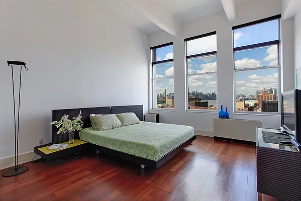 Sold by Corcoran | media 14