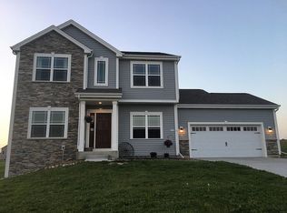 3139 Sherman Parc Cir, Jackson, WI 53037