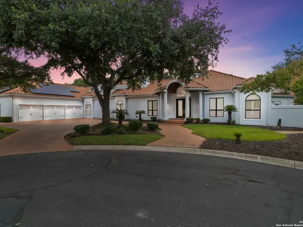 1 CLUBHOUSE GRN, San Antonio, TX 78257