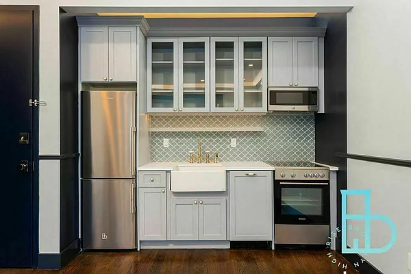 Rented by Brooklyn High Rise LLC | media 21