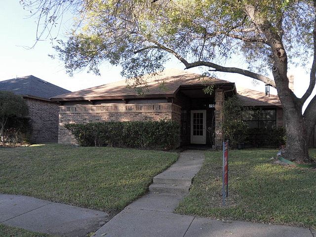 1st image of 423 Wellington Dr