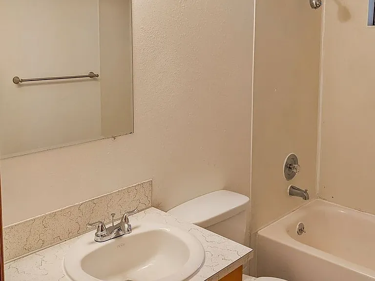 3874 Liberty Rd S — Photo 9