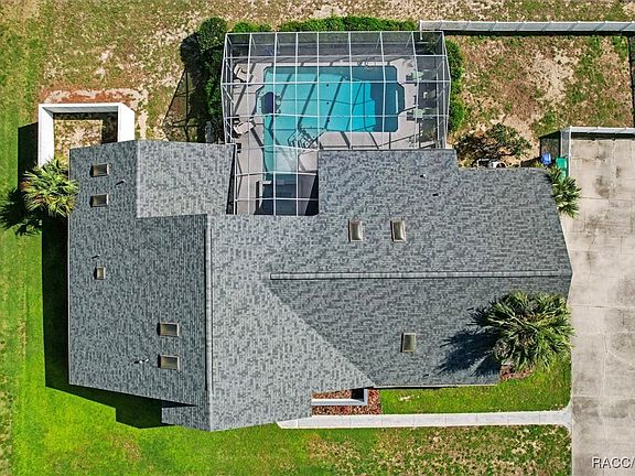5th image of 390 E Falconry Ct