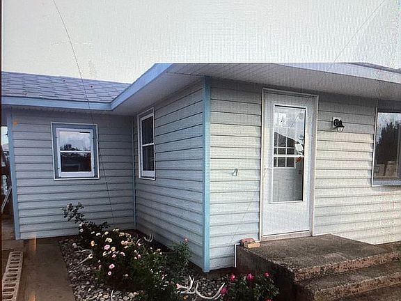 3rd image of 510 7th St E